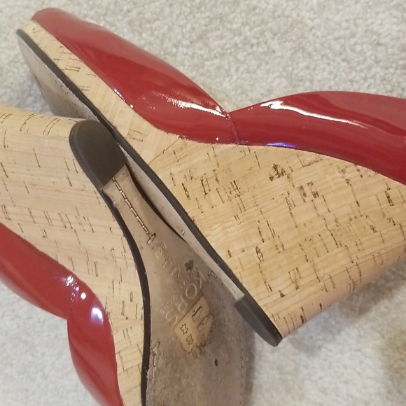 Michael KORS red shoe - Picture 8 of 8